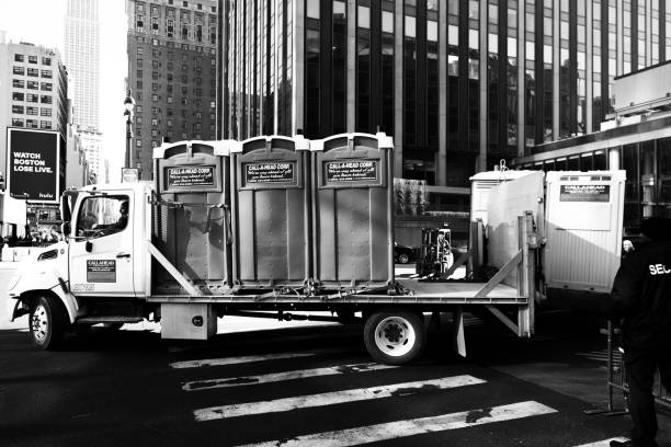 Best High-end porta potty rental  in Munfordville, KY