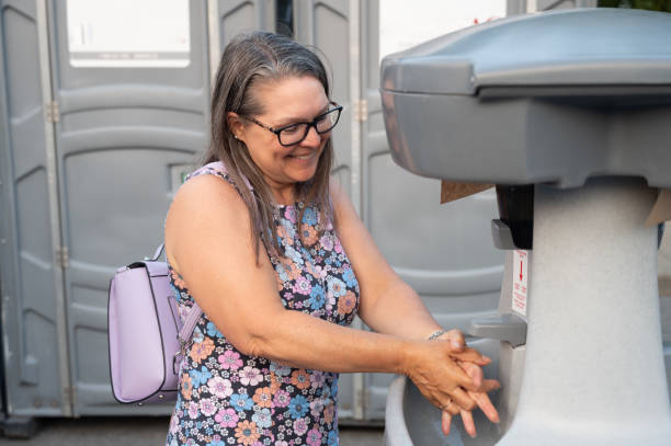 Best Porta potty rental near me  in Munfordville, KY